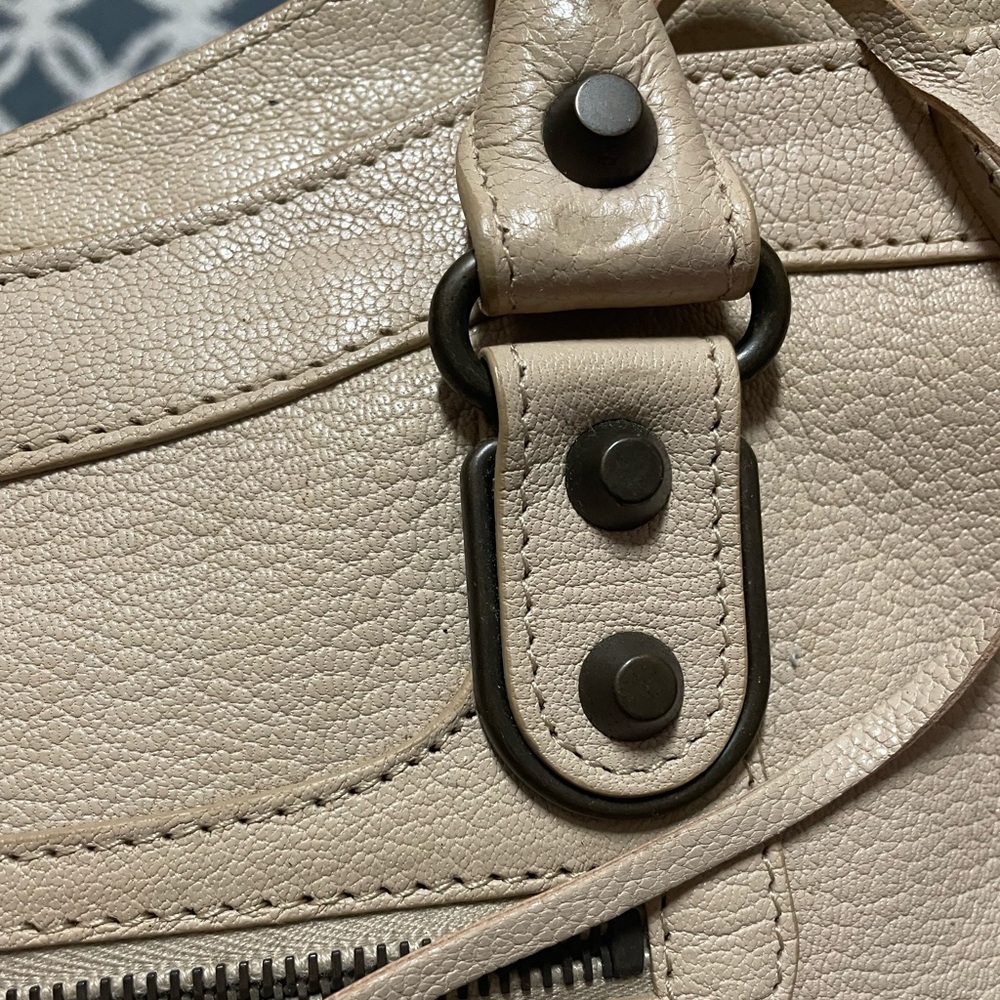 Balenciaga Beige Leather Handbag - Picture 15 of 15